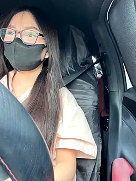 Snapshot of Linh_2004 chatting on September 25, 2025, 6:06 am Linh 2004 online show from September 25, 2025, 6:06 am