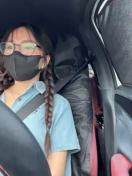 Snapshot of Linh_2004 chatting on September 29, 2025, 6:29 am Linh 2004 online show from September 29, 2025, 6:29 am