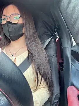 Snapshot of Linh_2004 chatting on October 9, 2025, 5:38 am Linh 2004 online show from October 9, 2025, 5:38 am