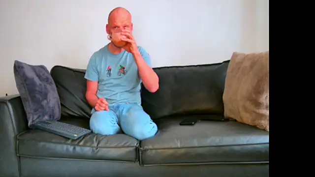 BRIANSILK77 online show from October 2, 2025, 8:21 am