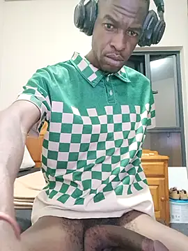 Snapshot of Fizozoo chatting on February 8, 2026, 8:12 pm Fizozoo online show from February 8, 2026, 8:12 pm