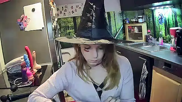 SexyMilf 37 online show from October 31, 2025, 9:27 pm