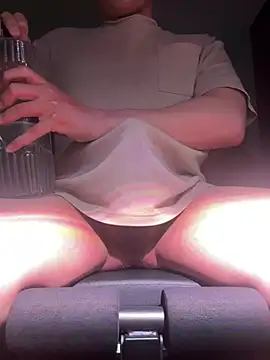 AnhK0501 online show from February 22, 2026, 7:01 pm