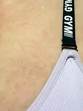 TriumphLove online show from October 17, 2025, 7:33 am