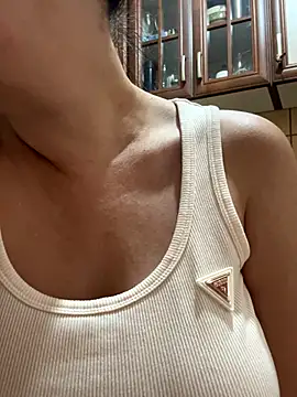 TriumphLove online show from October 19, 2025, 9:32 am