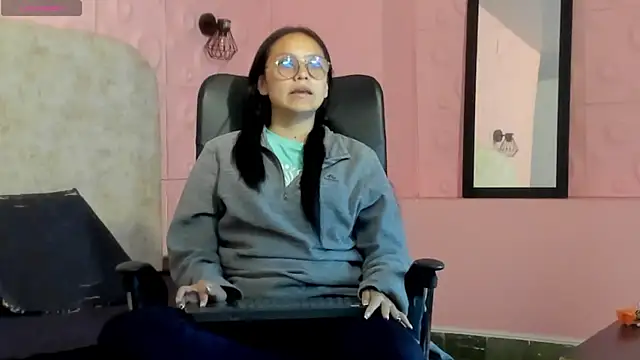 Snapshot of katalina07_1 chatting on April 29, 2026, 5:30 pm katalina07 1 online show from April 29, 2026, 5:30 pm