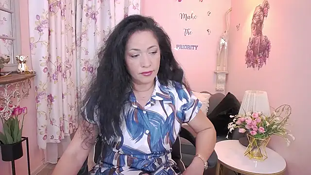 Snapshot of MyLovOne chatting on June 27, 2026, 10:20 am MyLovOne online show from June 27, 2026, 10:20 am