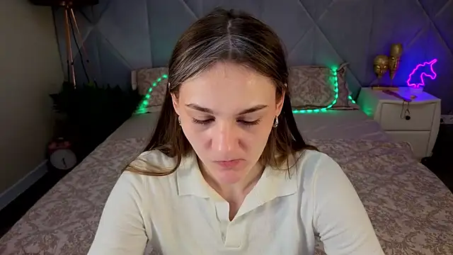 Snapshot of DiamondGoldie chatting on October 13, 2025, 7:30 am DiamondGoldie online show from October 13, 2025, 7:30 am