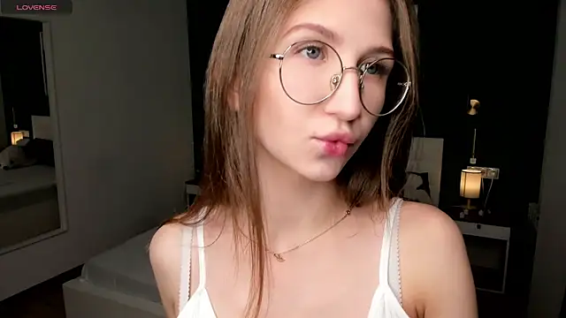 EditaBand online show from October 15, 2025, 6:41 pm