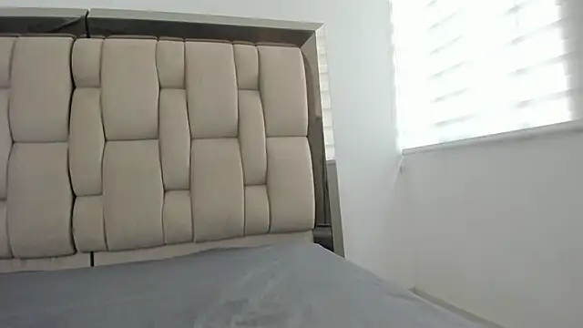 Enzo issis online show from October 6, 2025, 6:38 pm