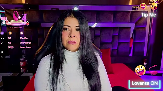 Aniajoness  online show from December 23, 2025, 3:48 am