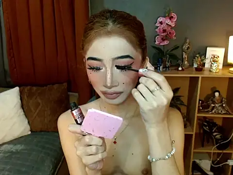 sweetcumcara online show from April 22, 2026, 12:13 am