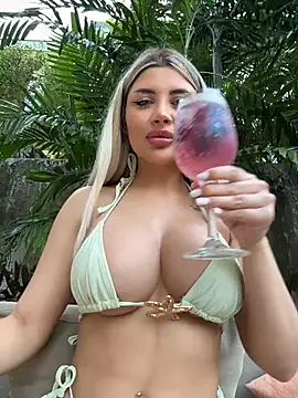 Monique Celeste online show from March 29, 2026, 10:48 am