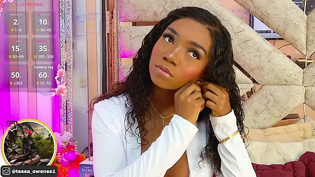 Tessa Owenss online show from October 22, 2025, 7:02 pm