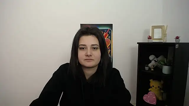 Katrin kiss  online show from September 19, 2025, 2:40 pm
