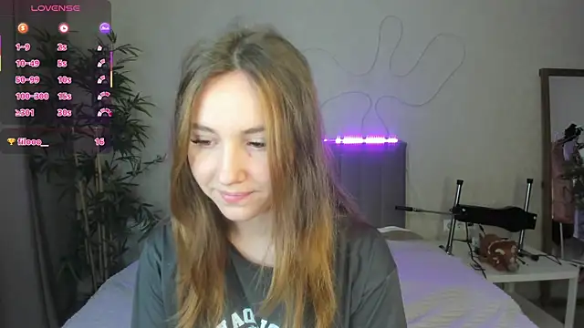 Luna G0ld online show from October 15, 2025, 12:11 am