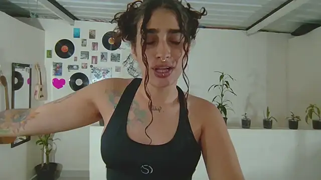 Ella Flame1 online show from September 18, 2025, 10:01 pm