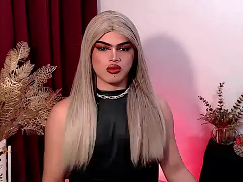 Snapshot of ShaneX01 chatting on February 18, 2026, 1:18 pm ShaneX01 online show from February 18, 2026, 1:18 pm