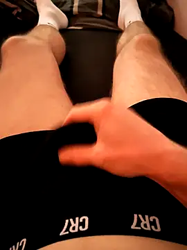  -neo-  online show from September 29, 2025, 8:57 pm