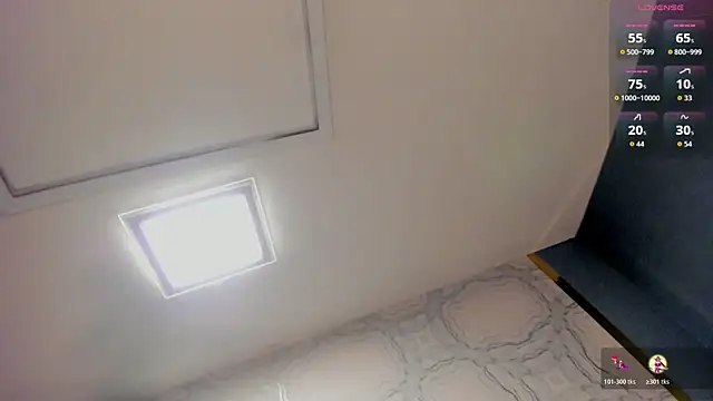 GiaBlaze  online show from December 18, 2025, 3:34 am