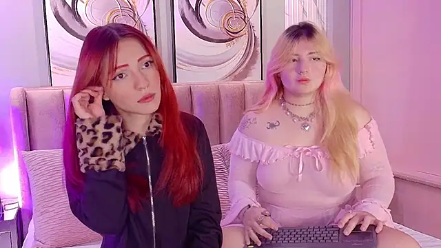 Snapshot of SukiandNaomi chatting on September 22, 2025, 5:31 am SukiandNaomi online show from September 22, 2025, 5:31 am