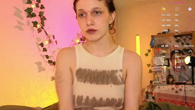 Snapshot of LeelooYolo chatting on July 24, 2026, 11:58 pm LeelooYolo online show from July 24, 2026, 11:58 pm