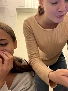 Juice Bunny online show from September 28, 2025, 5:46 am