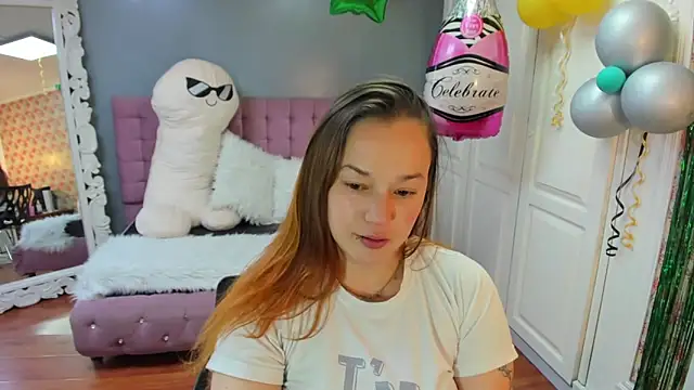 Tammy parker  online show from October 6, 2025, 2:31 am