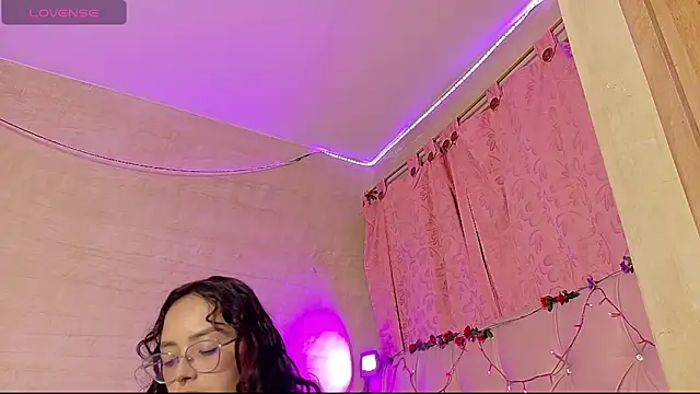 Snapshot of manumeow1 chatting on May 22, 2026, 12:18 am manumeow1 online show from May 22, 2026, 12:18 am
