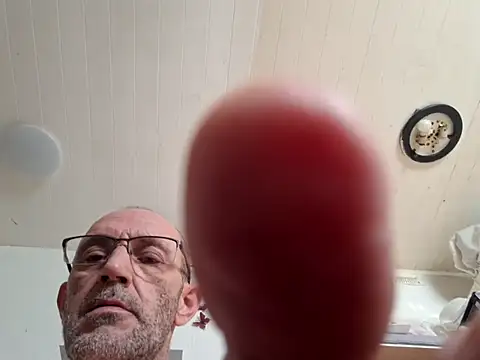 papillondusud online show from September 14, 2025, 7:40 am