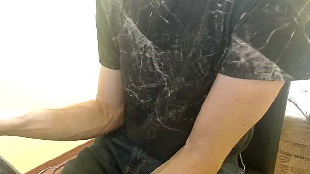 k74robert online show from November 21, 2025, 1:43 pm