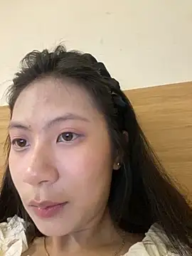 Snapshot of Lil-Gi chatting on September 9, 2025, 4:17 pm Lil-Gi online show from September 9, 2025, 4:17 pm