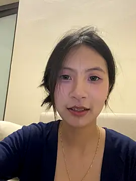 Snapshot of Lil-Gi chatting on September 16, 2025, 3:02 pm Lil-Gi online show from September 16, 2025, 3:02 pm