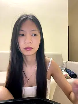 Lil-Gi online show from October 28, 2025, 3:25 pm