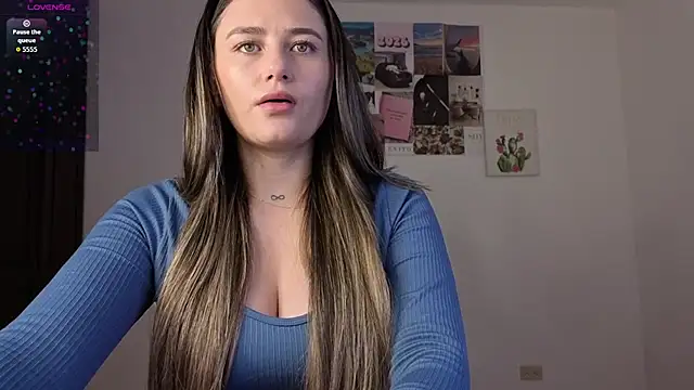 Snapshot of Veronika__Winslow_ chatting on June 2, 2026, 5:20 am Veronika Winslow online show from June 2, 2026, 5:20 am