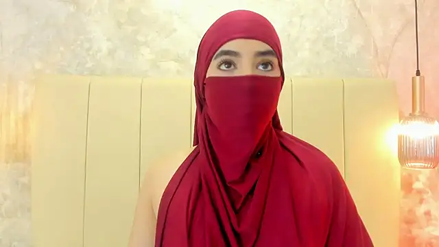 nayiraa  online show from October 18, 2025, 11:44 am