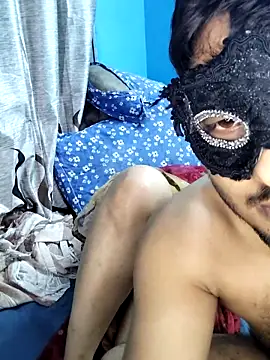 sexy42couple online show from September 25, 2025, 6:44 pm