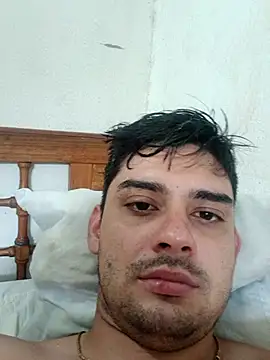 fromero27 online show from October 25, 2025, 1:18 pm