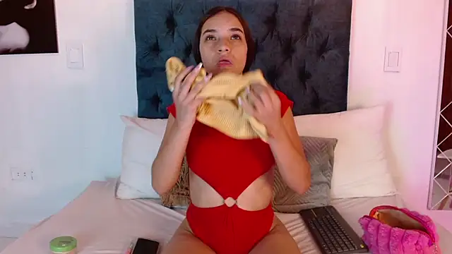 Lilith Nocturne online show from December 3, 2025, 7:01 pm