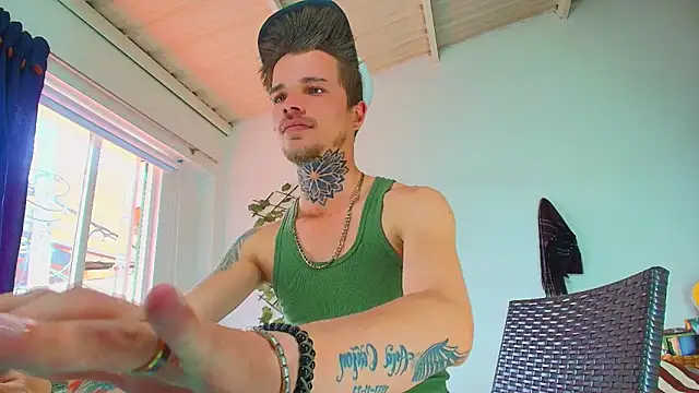 Snapshot of Gold_Loyal77 chatting on September 16, 2025, 4:19 pm Gold Loyal77 online show from September 16, 2025, 4:19 pm