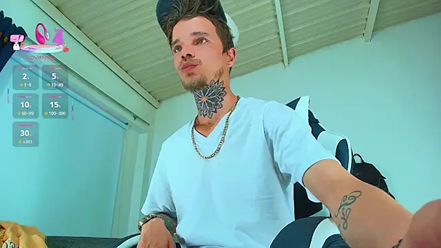 Snapshot of Gold_Loyal77 chatting on September 26, 2025, 10:25 pm Gold Loyal77 online show from September 26, 2025, 10:25 pm