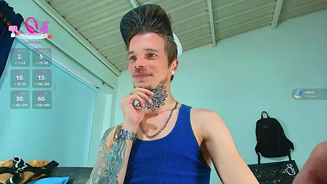 Snapshot of Gold_Loyal77 chatting on October 18, 2025, 7:25 pm Gold Loyal77 online show from October 18, 2025, 7:25 pm