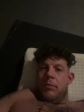 Snapshot of alfarolemmer chatting on February 19, 2026, 1:01 am alfarolemmer online show from February 19, 2026, 1:01 am