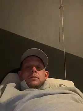 alfarolemmer online show from April 12, 2026, 10:04 pm