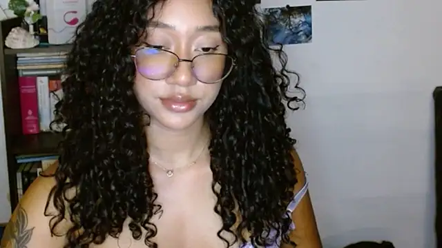 clitia xx online show from December 4, 2025, 12:42 am