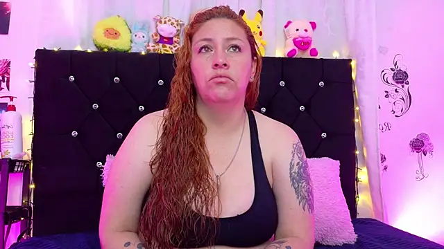 Snapshot of queen_marifer chatting on November 5, 2025, 11:21 am queen marifer online show from November 5, 2025, 11:21 am