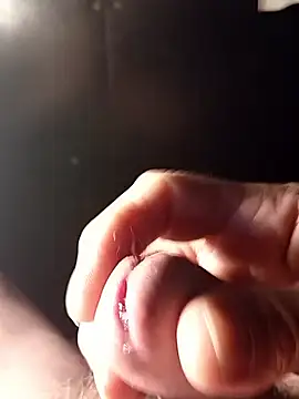 69dagosto online show from January 15, 2026, 7:06 pm