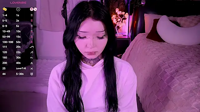 Lein Bone online show from November 17, 2025, 12:27 am