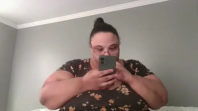 SexyBBW10790 online show from February 24, 2026, 3:10 pm