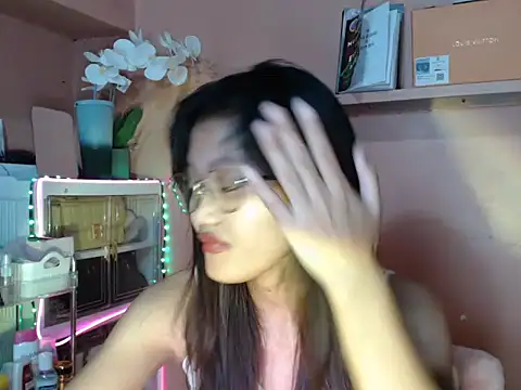 skinny gracie online show from October 18, 2025, 11:55 am